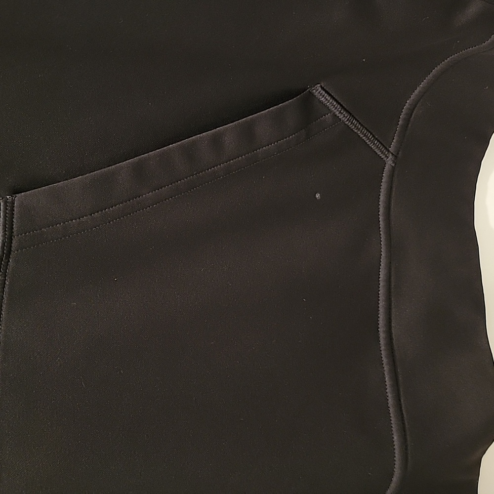 Patagonia Men's Black Hoodie Logo Size XL - Picture 8 of 9